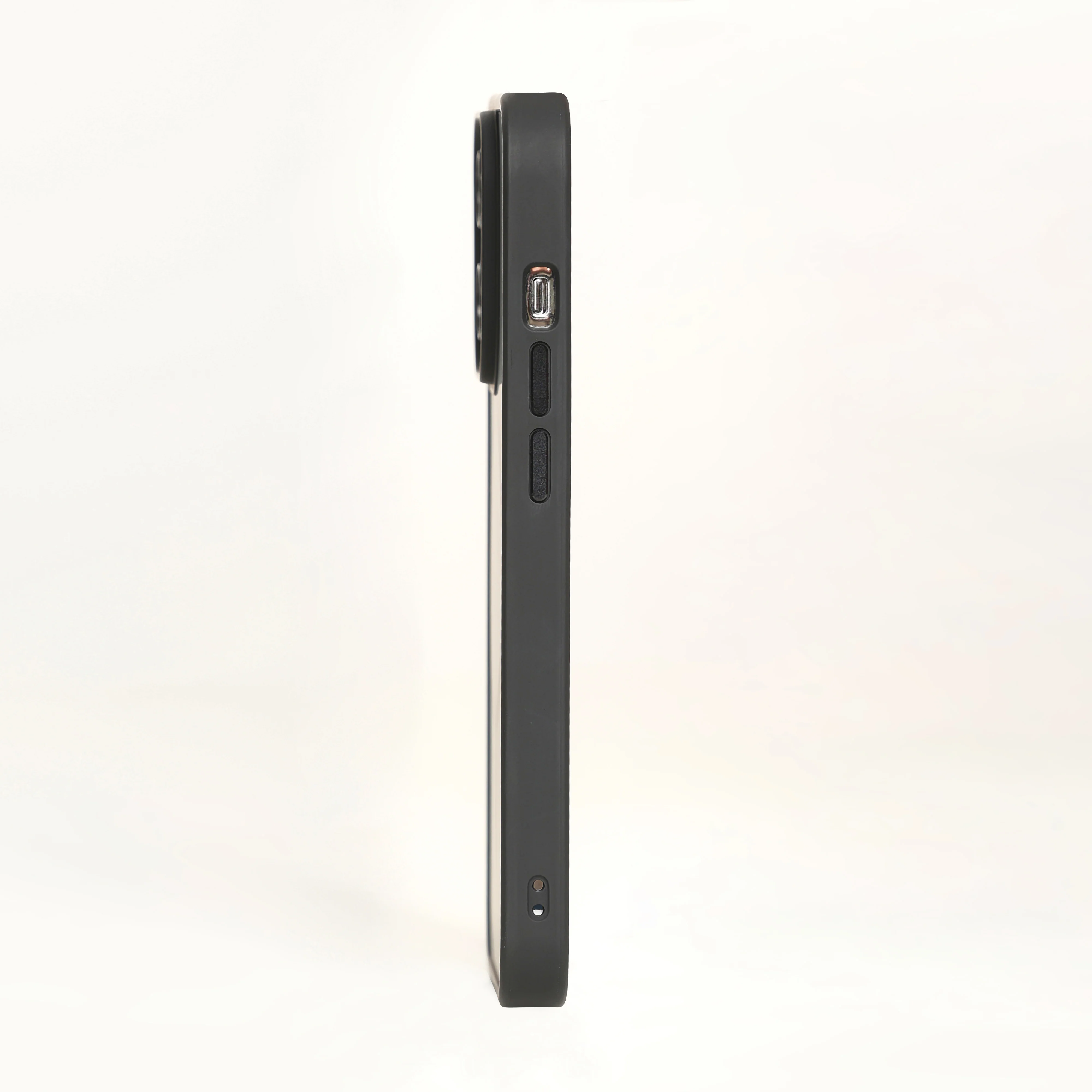 MagSafe Hybrid Frosted Case - Image 7
