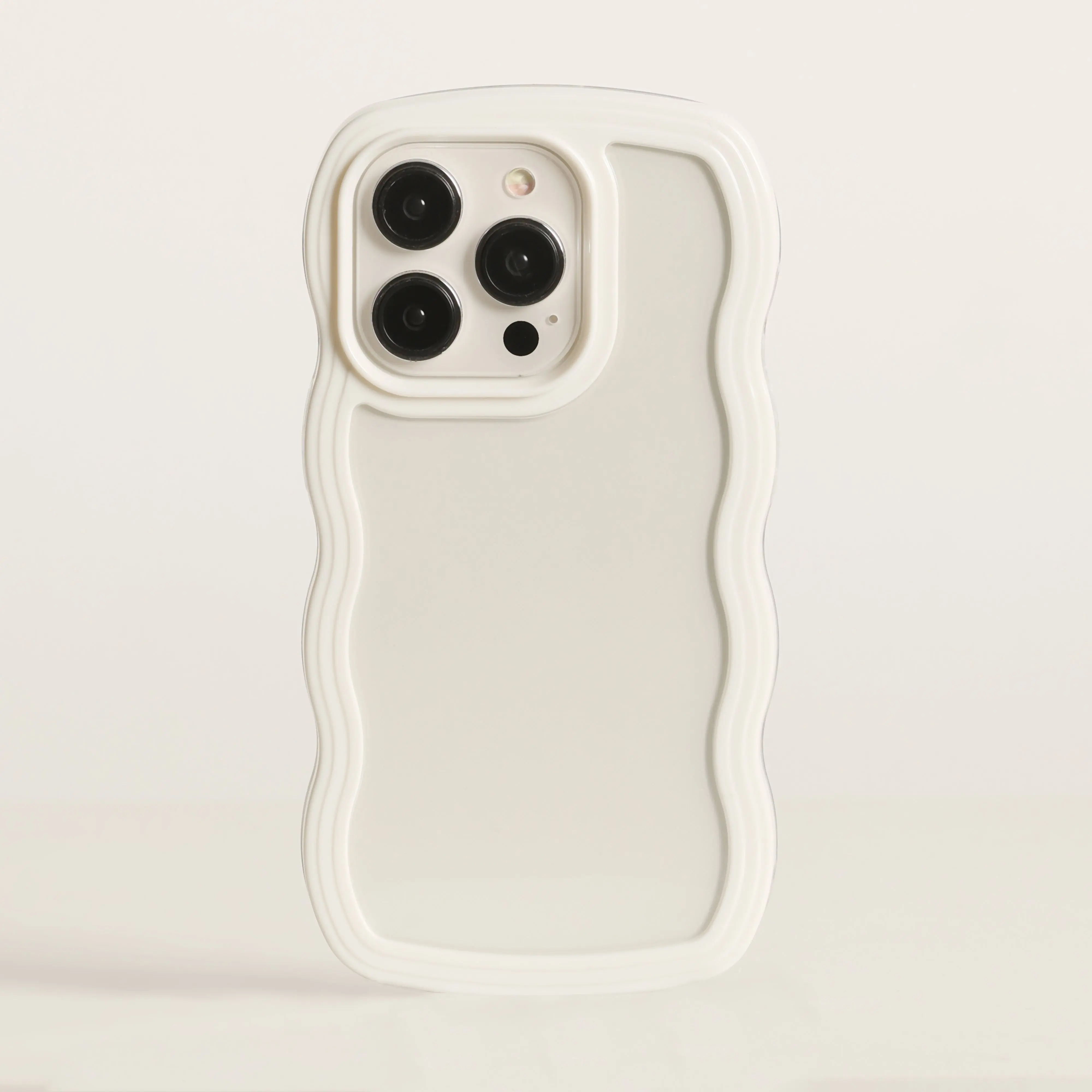 Wavy Lines White Case